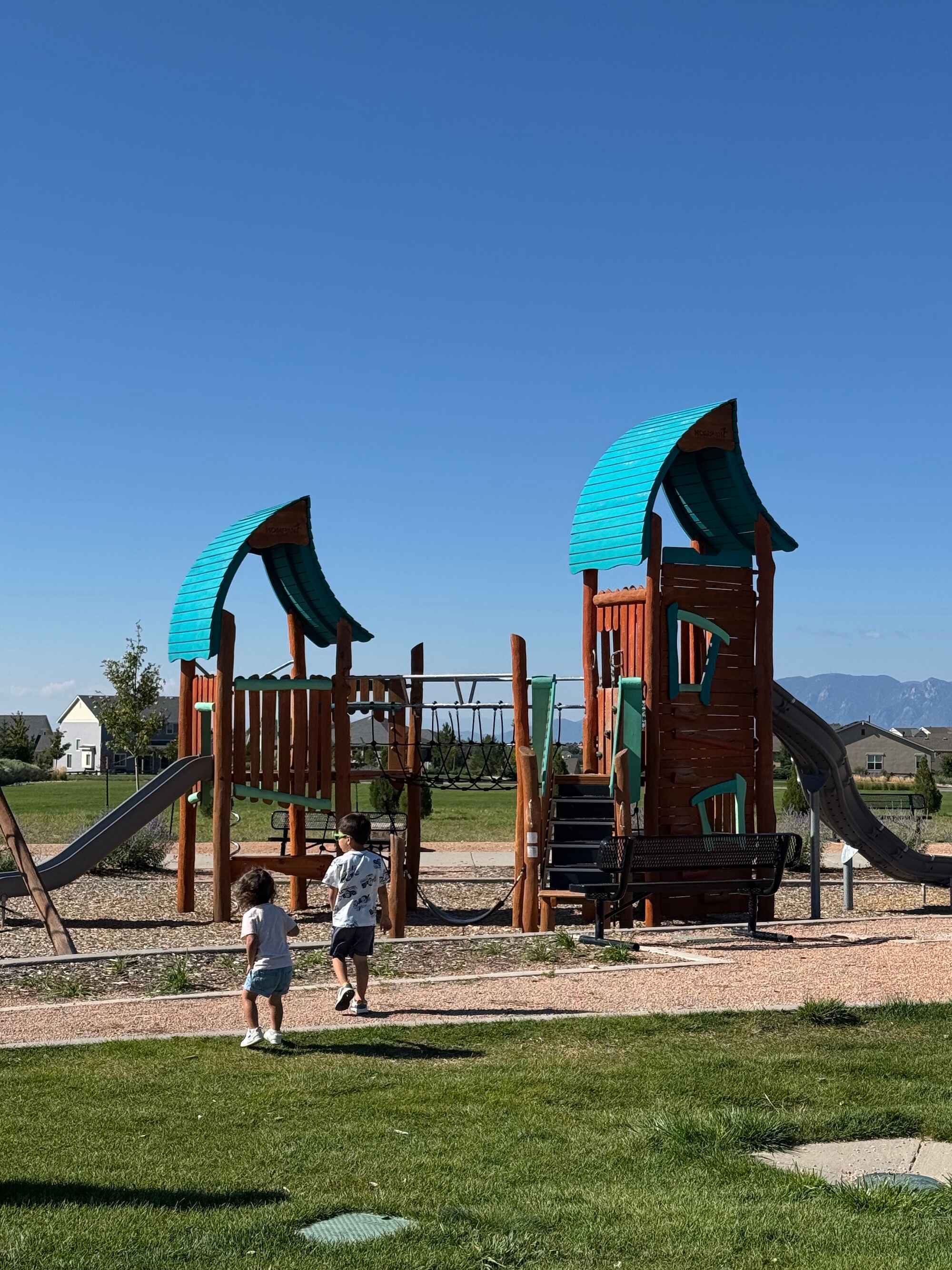 SmartStops family road trip planning interface showing playgrounds along route