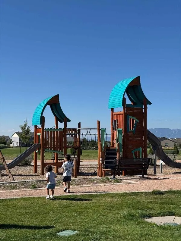 SmartStops family road trip planning interface showing playgrounds along route